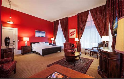 The 9 Best Old Montreal Hotels of 2021