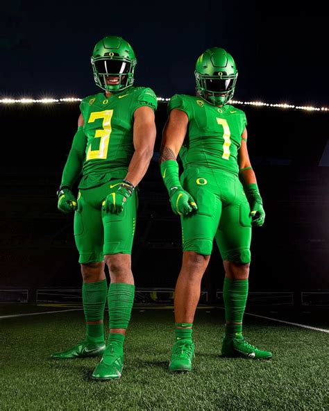 2021 Oregon Football Uniforms — UNISWAG in 2024 | Oregon football ...