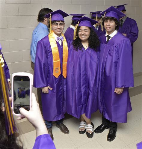 Class of 2023 graduates at Mendota High School – Shaw Local