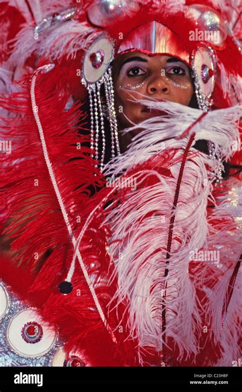 The colourful costumes and dancers at the Nottinghill Carnival Stock ...