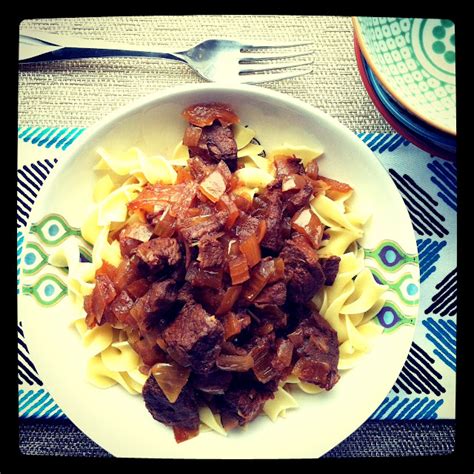 The Bitchin' Kitchin': Slow Cooker Hungarian Goulash