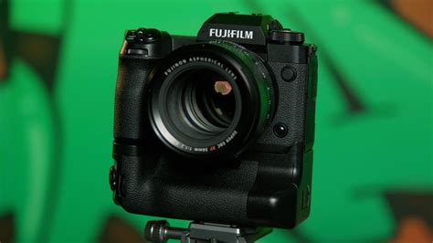 Fujifilm Introduces X-H2 Camera, World's First 40-Megapixel 8K APS-C ...