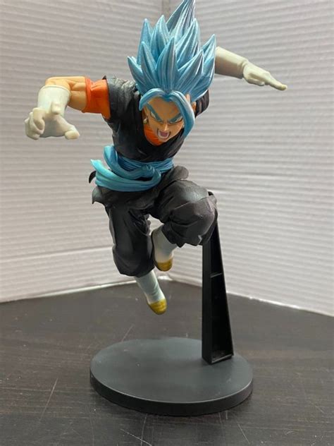 Dragon Ball Z - Figure of Super Saiyan Vegeta Blue (made by - Catawiki