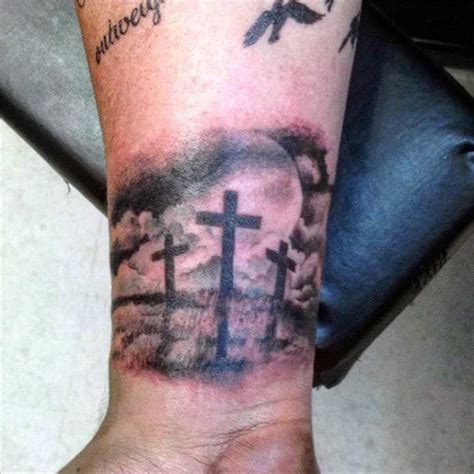 100+ Cross Tattoo Designs For Men - Outsons