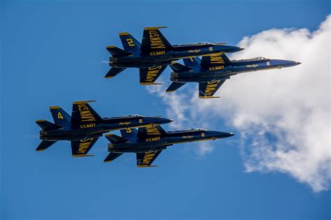 Blue angels,f-18,hornet,fly,navy - free image from needpix.com