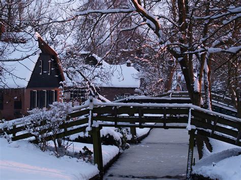 Winter in Giethoorn | Binnenpad / Dorpsgracht Giethoorn op 3… | Flickr