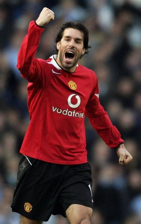 Scoring goals in the dark? Well, that's just Ruud van Nistelrooy | Metro News