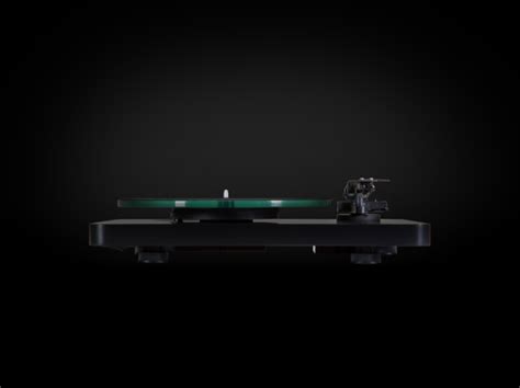 NAD - C 556 Turntable. אודיו קלאב - חנות סטריאו וקולנוע ביתי