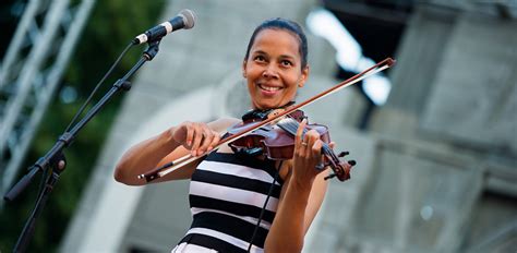 Rhiannon Giddens Tour Dates & Concert Tickets 2019