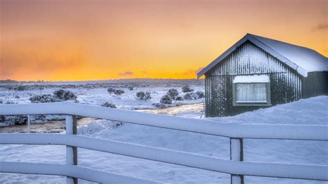 Best Tasmania snow trip locations revealed by photographer Gill Dayton | The Courier Mail