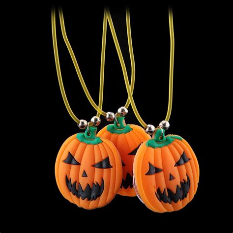 Halloween luminous necklace pendant necklace flash nightclub bar Halloween decorations wholesale ...