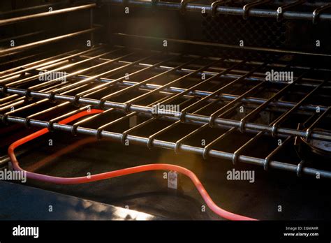 Hot coil stove hi-res stock photography and images - Alamy