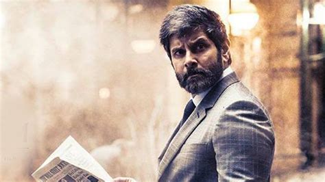 Dhruva Natchathiram First Look : Vikram, Gautham Menon - YouTube