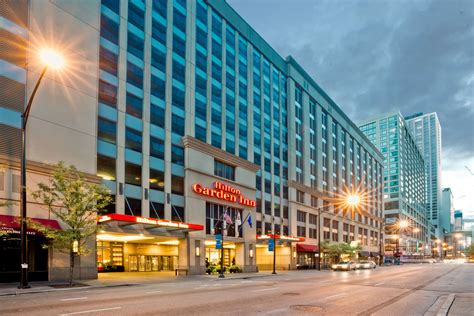 Hilton Garden Inn Chicago Downtown/Magnificent Mile 10 E. Grand Avenue ...