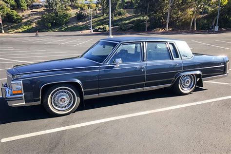 1989 Cadillac Brougham d'Elegance auction - Cars & Bids