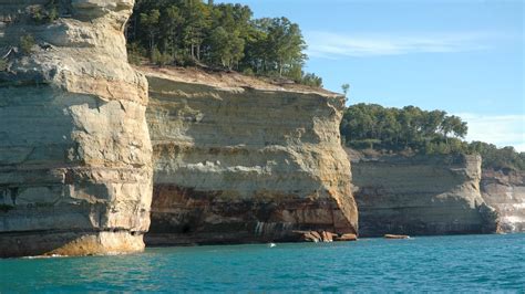 The Best Hotels Closest to Pictured Rocks National Lakeshore in Michigan for 2021 - FREE ...