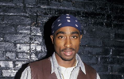 Tupac in Bandana : a memorable and timeless fashion style – Afroculture.net