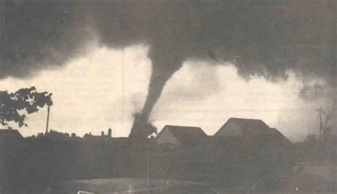 Largest tornado outbreak in Indiana state history on this date 33 years ago | Fox 59