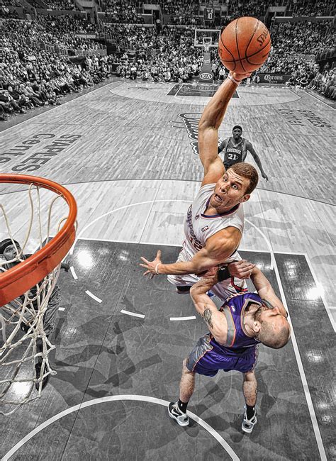 Blake Griffin Dunk Wallpaper - WallpaperSafari