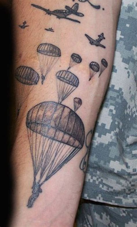 Mejores 40 diseños de tatuajes militares para hombres | Tatuajeclub.com