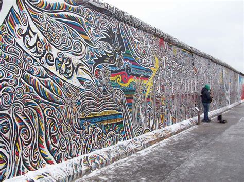 Berlin Wall Graffiti | Berlin wall, Graffiti, Street art