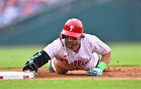 Philadelphia Phillies Slugger Bryce Harper to Move Family to Tennessee Following MLB Season ...