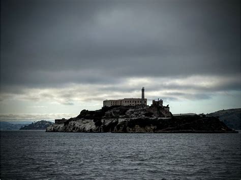 Alcatraz Day Or Night Tour - Which Is Better? - Fernweh Foreigner