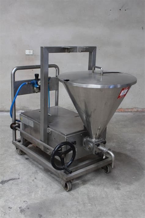 Air Operated Liquid Piston Filler with Hopper Auction (0015-5054315 ...