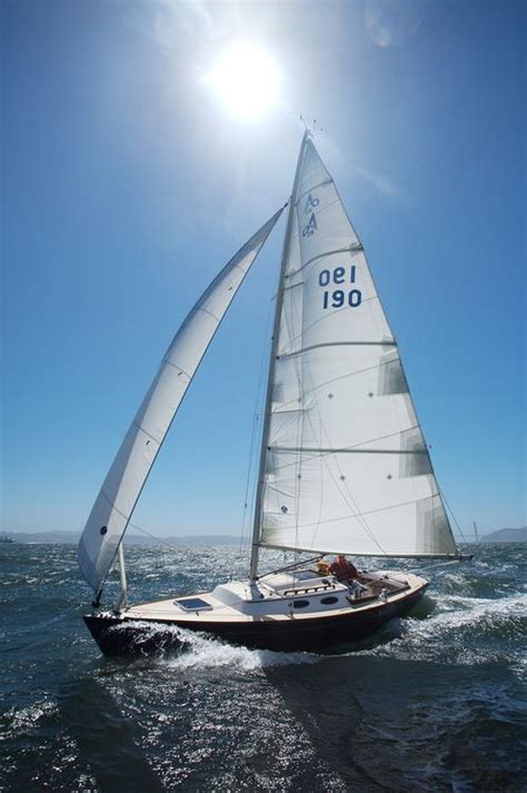 113 best Classic small sailboats images on Pinterest | Sailing ships, Sailing and Party boats