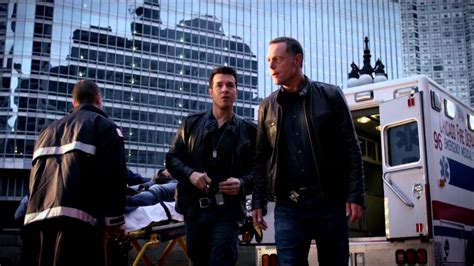 Chicago PD: Behind the Scenes (Broll) | ScreenSlam - YouTube