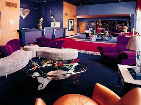 ELVIS PRESLEY'S HEARTBREAK HOTEL MEMPHIS: LOW RATES, SAVE ON YOUR STAY