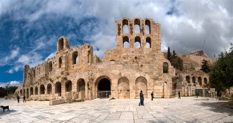 Imposing Photos of the most Historic sights in the heart of Athens!