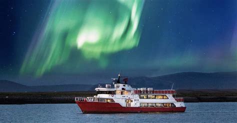 Reykjavík: Northern Lights Cruise | GetYourGuide