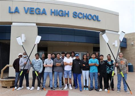 Students eager to begin competitive rowing at La Vega ISD