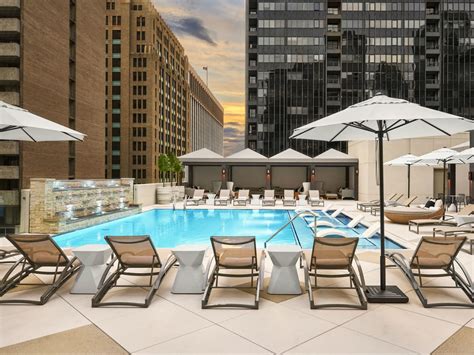 Storied downtown Dallas hotel unveils splashy new rooftop feature ...