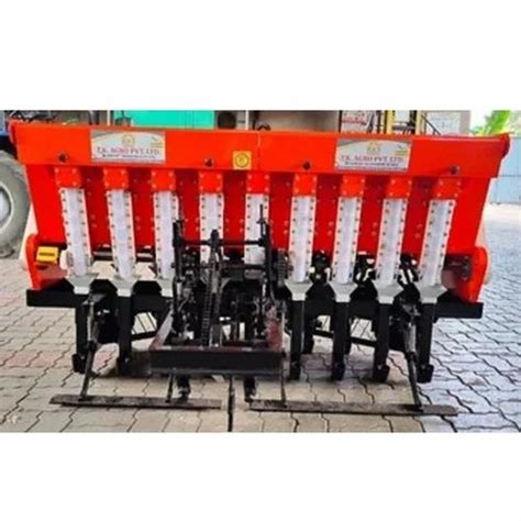 Rigid Type 9 Rows Automatic Garlic Planter at ₹ 55000/piece in Kota | ID: 2852710058312