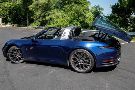 2021 Porsche 911 Targa 4 Review: All the 911 Goodness, Just Breezier ...