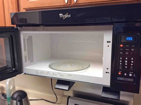 Whirlpool WMB31017AB Microwave Oven Review - Tom's Tek Stop