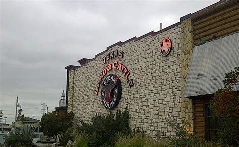 HankOnFood.com : Review: Texas Land & Cattle Steakhouse