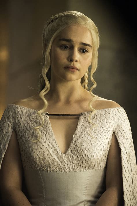 Daenerys Targaryen, Played by Emilia Clarke | Age Investigation: How ...