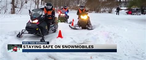 Staying Safe While Snowmobile Racing