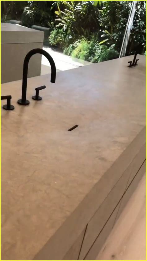 Kim Kardashian Explains Her Bathroom Sinks After Fans Have So Many Questions: Photo 4274435 ...