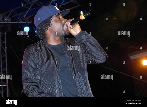 Wale rapper hi-res stock photography and images - Alamy