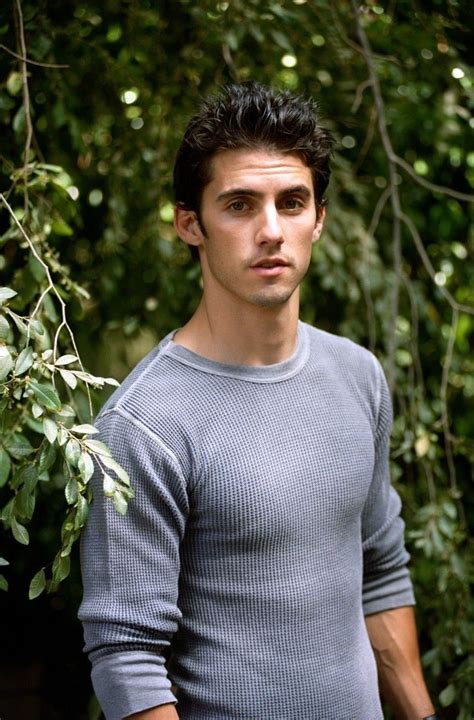 Gilmore Girls 2x05 Stills - Milo Ventimiglia Photo (14977453) - Fanpop