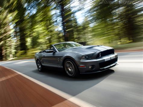 Ford Shelby Mustang GT500 Convertible High Resolution Image (3 of 6)