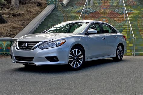 2017 Nissan Altima 2.5 SV First Test Review