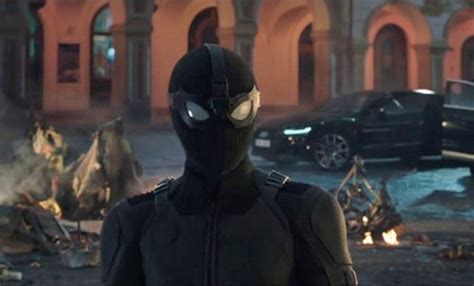 ‘Spider-Man’ Theory Thinks Tom Holland Isn’t In That Stealth Suit - Heroic Hollywood