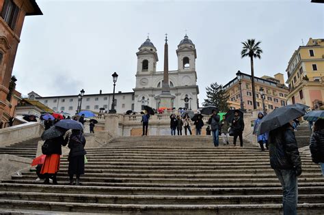 Climbing The Iconic Spanish Steps In Rome | Ambition Earth