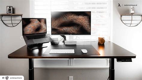 21 Best Tech Desk Accessories to Revolutionize your Office Setup