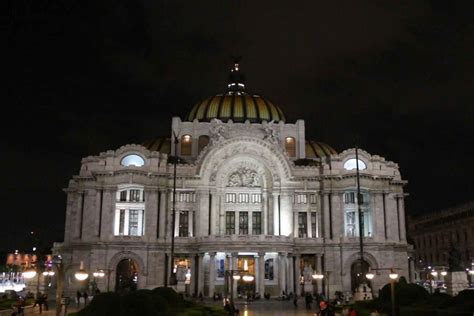 Mexico City: Night Tour in a Double Decker Bus in Mexico